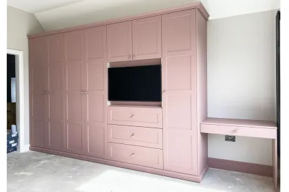 Egon Pembe Renk Dolap Önizleme 1