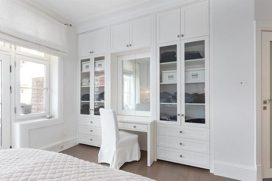 Branco cam kapaklı dolap